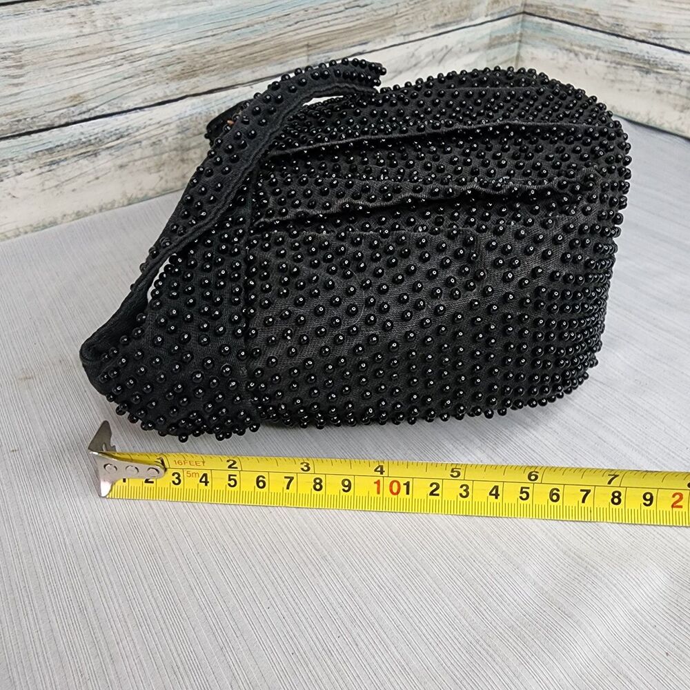 Vintage Plastic Beaded Bag Pleated Satchel Crescent Black Zippered Closure - Picture 15 of 16